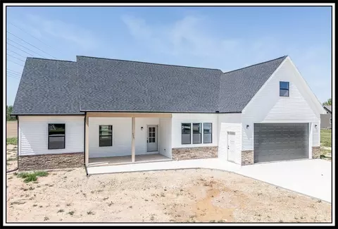 535 Pheasant Dr, New London, WI 54961