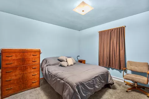 Bedroom - 2618 S Walden Ave, Appleton, WI 54915 photo 1 of 7