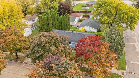 View/Area - 2618 S Walden Ave, Appleton, WI 54915 photo 2 of 8