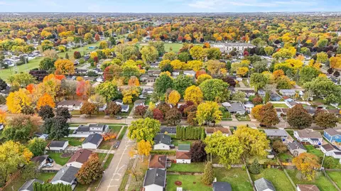 View/Area - 2618 S Walden Ave, Appleton, WI 54915 photo 5 of 8
