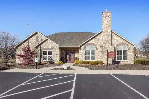 Exterior - 2210 E Tuscany Way, Appleton, WI 54913 photo 4 of 6