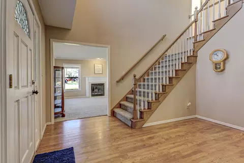 Entry Way - 624 S Keller Park Dr, Appleton, WI 54914 photo 2 of 5