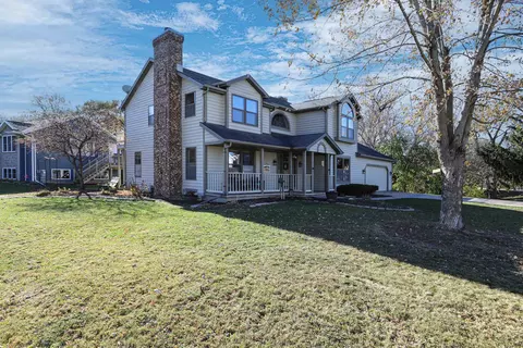 Exterior - 624 S Keller Park Dr, Appleton, WI 54914 photo 2 of 8