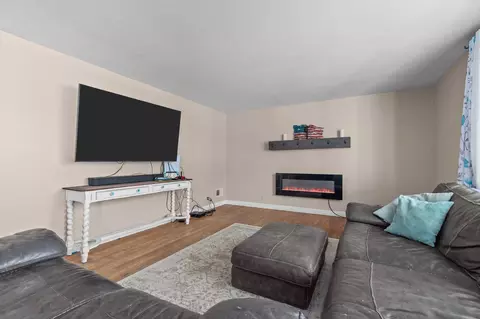 2530 Barbara Ave, Appleton, WI 54915 photo 8