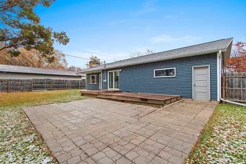 Exterior - 1719 S Perkins St, Appleton, WI 54914 photo 6 of 7