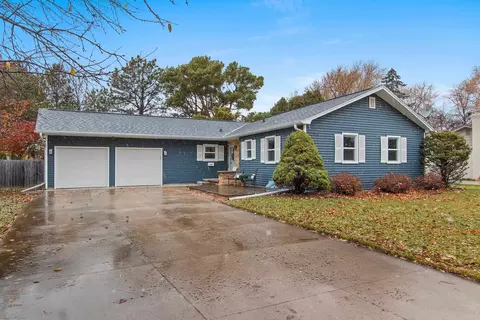 1719 S Perkins St, Appleton, WI 54914