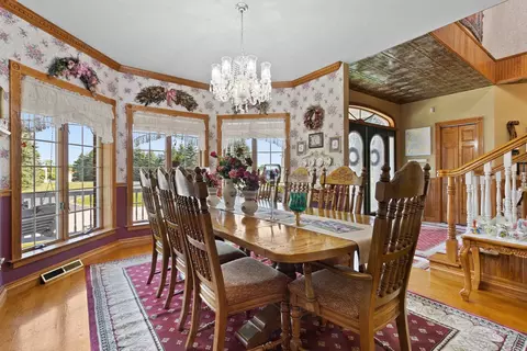 Dining - 4432 Mill Rd, Denmark, WI 54208 photo 3 of 4