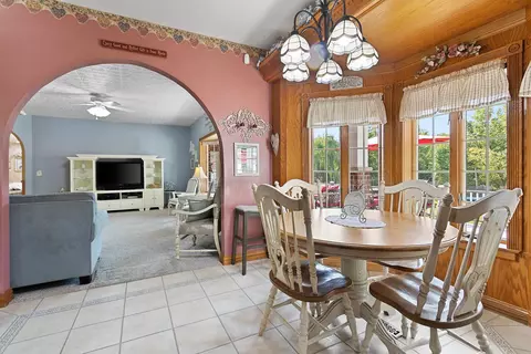 Dining - 4432 Mill Rd, Denmark, WI 54208 photo 4 of 4