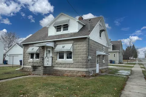 231 N Nash St, Hortonville, WI 54944