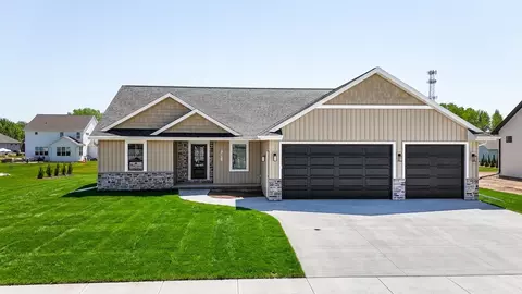W5845 Roundstone Place, Menasha, WI 54952