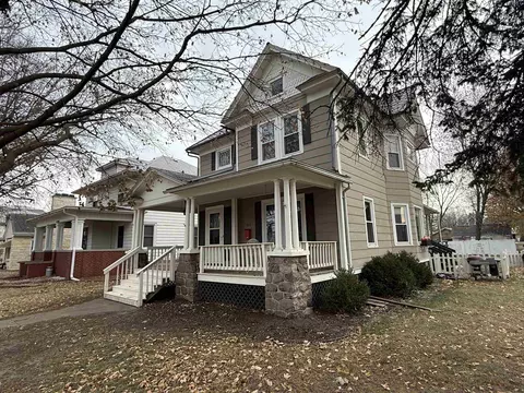 410 S Sawyer St, Shawano, WI 54166
