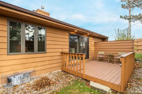 Exterior - 909 E Windfield Pl #B, Appleton, WI 54911 photo 6 of 6