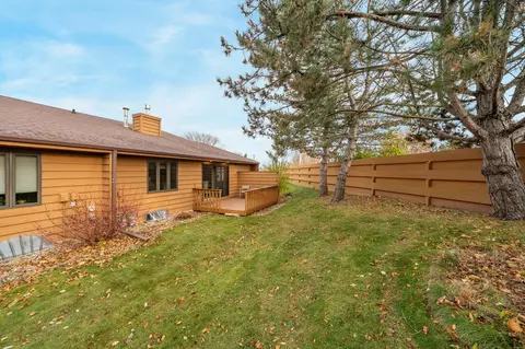 Exterior - 909 E Windfield Pl #B, Appleton, WI 54911 photo 4 of 6