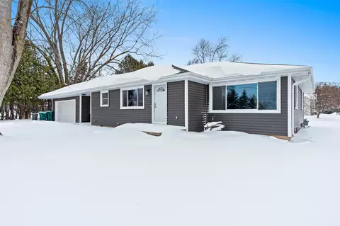 Exterior - 4710 W Capitol Dr, Appleton, WI 54913 photo 3 of 4