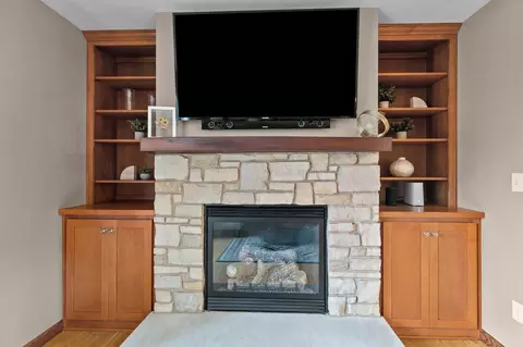 606 S Wild Rose Ln, Appleton, WI 54914 photo 5