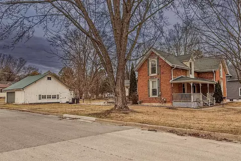 447 Broadway St, Berlin, WI 54923
