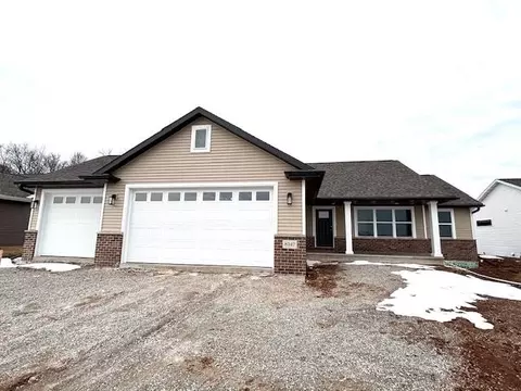 8347 St Norbert Dr, Neenah, WI 54956