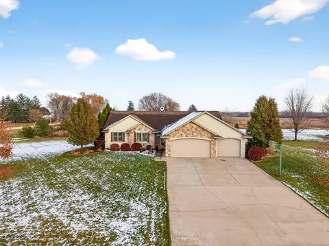 8094 Coleman Ridge Rd, Neenah, WI 54956