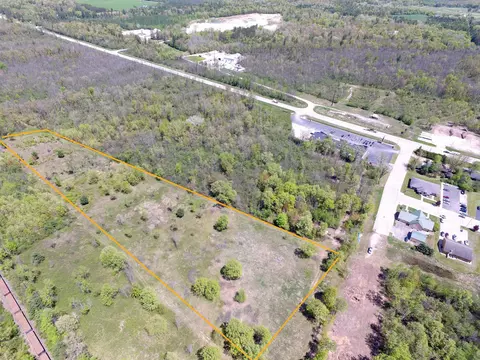 Mira Avenue, Crivitz, WI 54114