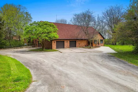 3629 Creekview Rd, De Pere, WI 54115