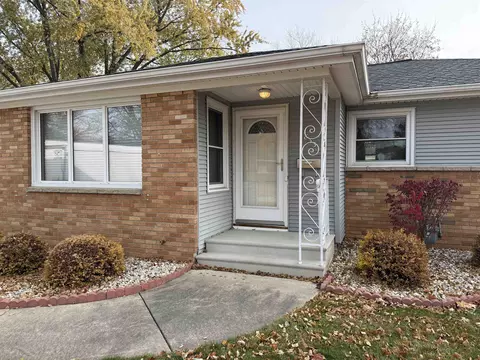 833 Colonial Ave, Green Bay, WI 54304