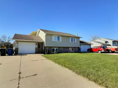 259 Wintergreen Dr, Omro, WI 54963