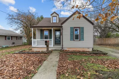 901 9th St, Menasha, WI 54952
