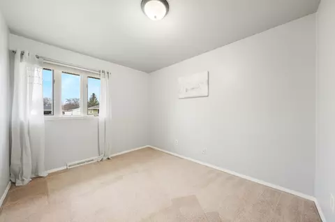 Bedroom - 507 E Sylvan Ave, Appleton, WI 54915 photo 1 of 5
