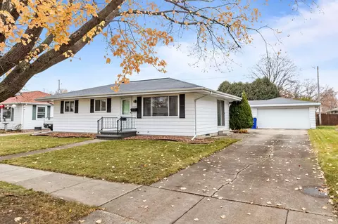 1920 E Frances St, Appleton, WI 54911