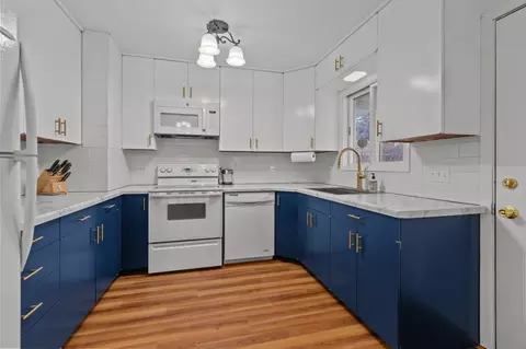 Kitchen - 1920 E Frances St, Appleton, WI 54911 photo 2 of 3