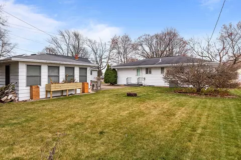 Exterior - 1920 E Frances St, Appleton, WI 54911 photo 3 of 6