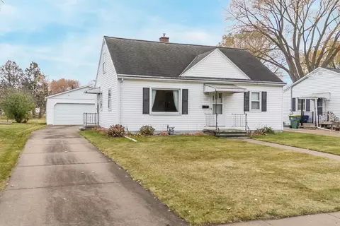 1175 Mather St, Green Bay, WI 54303