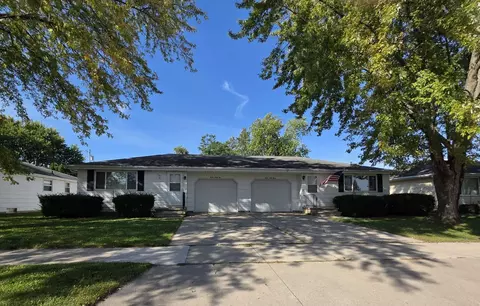 1263 Meadow Ln, Neenah, WI 54956