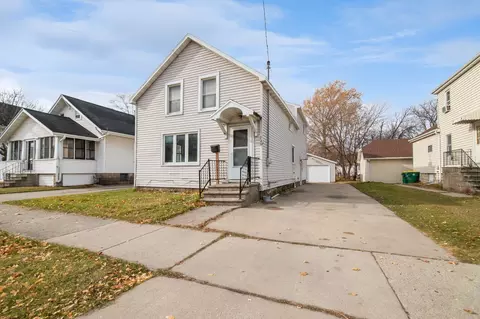 725 N Irwin Ave, Green Bay, WI 54302