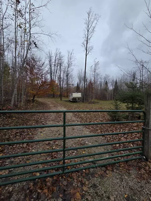 W5438 Bigwoods Trail, Pembine, WI 54156