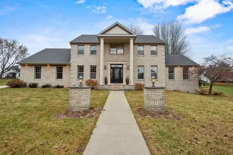 3121 Squire Ct, Green Bay, WI 54313