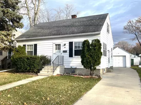 1211 10th Ave, Green Bay, WI 54304