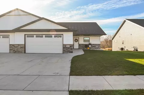 601 Hammen Ct, Kaukauna, WI 54130