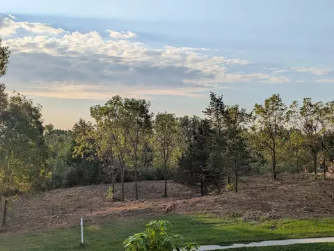 Incline Way, Appleton, WI 54913 photo 10