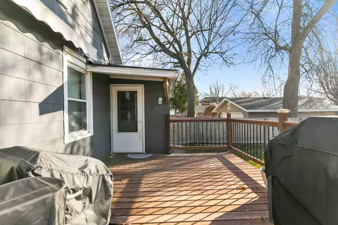 Exterior - 215 E Winnebago St, Appleton, WI 54911 photo 4 of 6