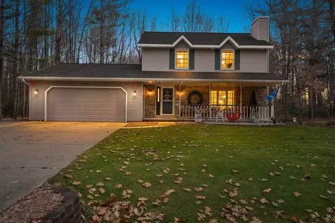 280 River Pine Dr, Shawano, WI 54166