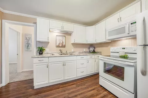 Kitchen - 715 W 4th St, Appleton, WI 54914 photo 2 of 2