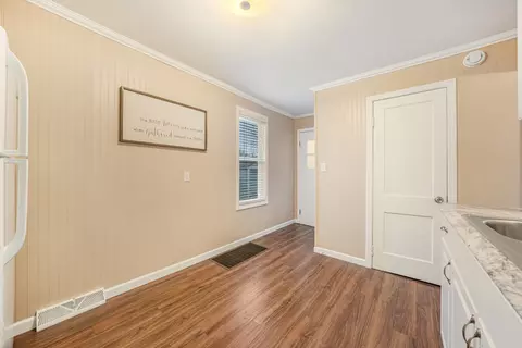 Entry Way - 715 W 4th St, Appleton, WI 54914 photo 3 of 3