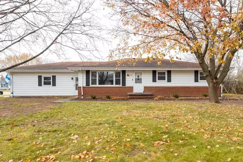 Exterior - 2915 S Gladys Ave, Appleton, WI 54915 photo 7 of 8