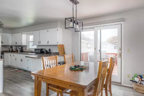 Dining - 2915 S Gladys Ave, Appleton, WI 54915 photo 2 of 2