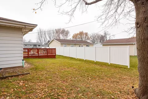 Exterior - 2915 S Gladys Ave, Appleton, WI 54915 photo 6 of 8