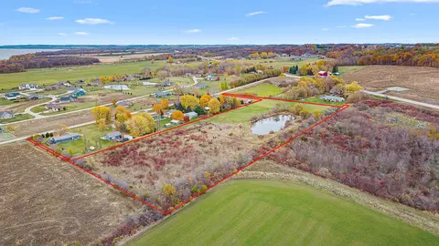 w3906 Fishermans Road, Fond Du Lac, WI 54937