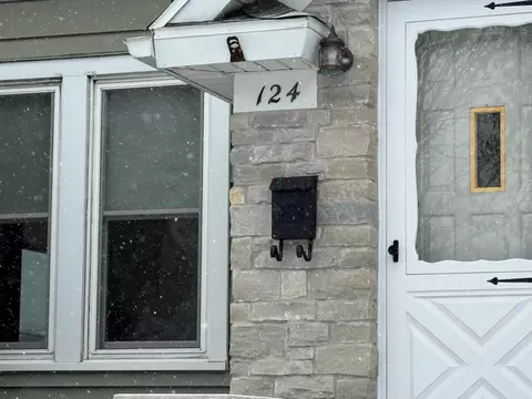 124 E Dall St, Shawano, WI 54166 photo 3