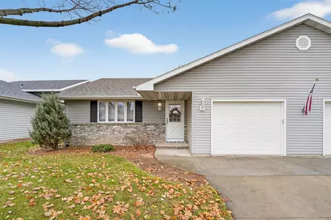2008 Ceil St, Little Chute, WI 54140