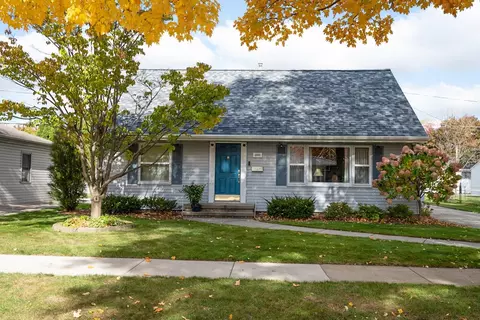 Exterior - 1106 E Byrd St, Appleton, WI 54911 photo 2 of 6